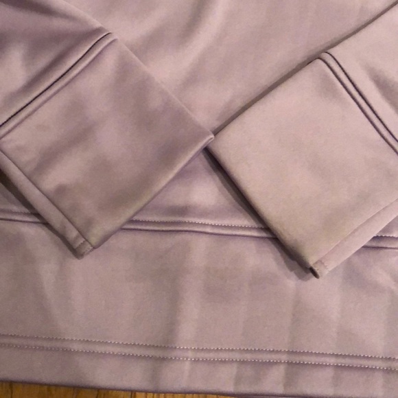 Under Armour semi fitted small purple top - Picture 5 of 8